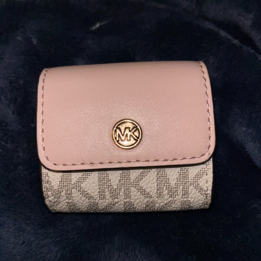 Michael Kors AirPod Case